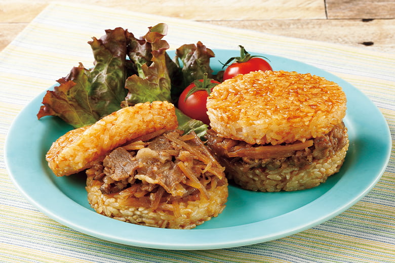 牛肉とごぼうライスバーガー2個