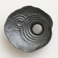 雫影　すいれん　消炭色（花器）