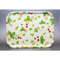 ノンスリップトレーいちご　33．5cm