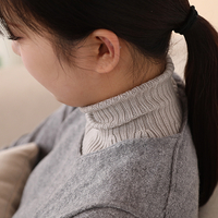 Prakriti　シルクのネックカバー　シルバーグレー