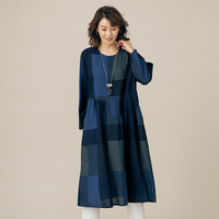 ブロック柄ワンピース　ネイビー系　ML