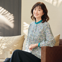 配色バンドカラーブラウス　オフホワイト×ブルー系　ML