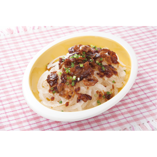 新玉ねぎのカリカリ豚肉のせ