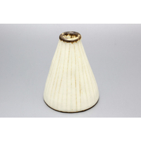 アンティーク花瓶　サンカク