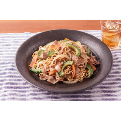 ゴーヤーと豚肉の焼きそば