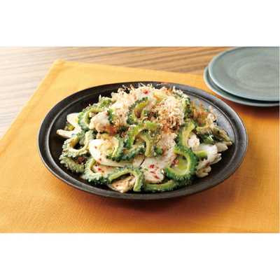 ゴーヤーと鶏肉の梅肉炒め