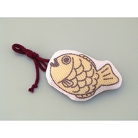 ハミガキおもちゃ　たい焼き（またたび入）