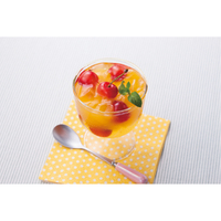 さくらんぼとみかんジュースのゼリー