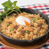 ビーフガーリックライス